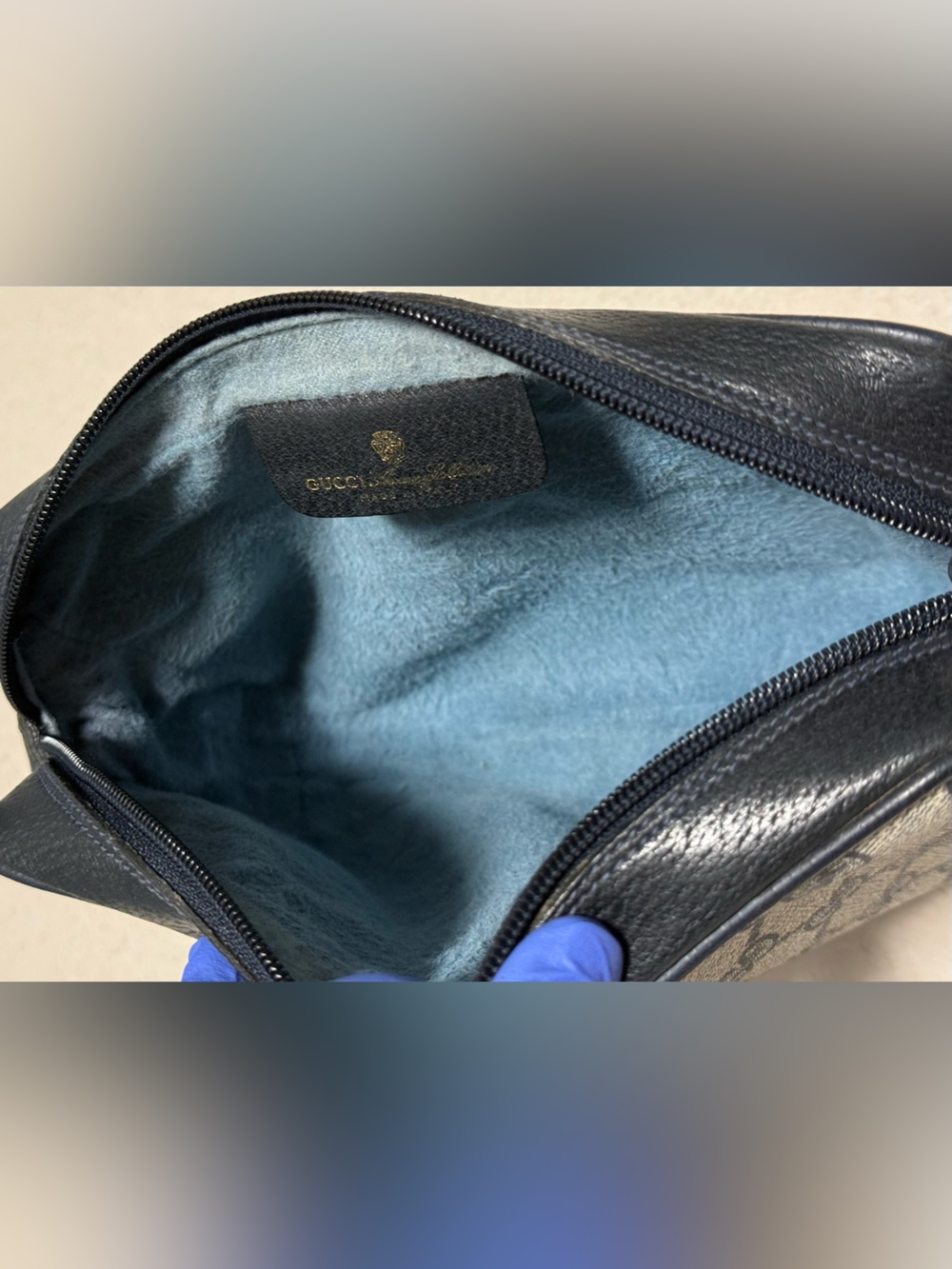 Gucci Vintage GG Supreme Sherry Line Clutch Bag - Picture 8 of 11